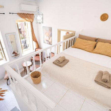 Mansion House Villa Chalki Town Екстериор снимка