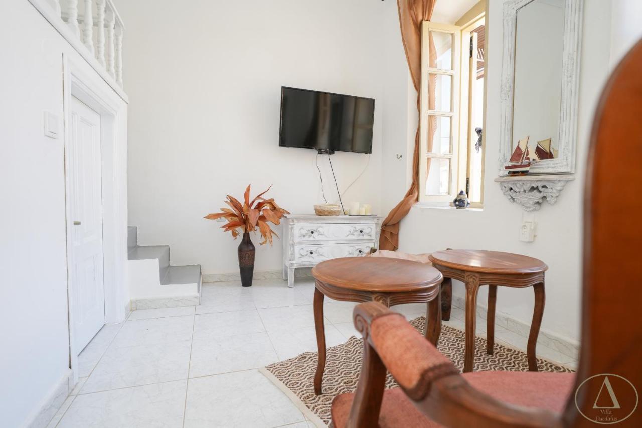 Mansion House Villa Chalki Town Екстериор снимка