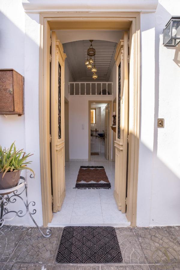 Mansion House Villa Chalki Town Екстериор снимка