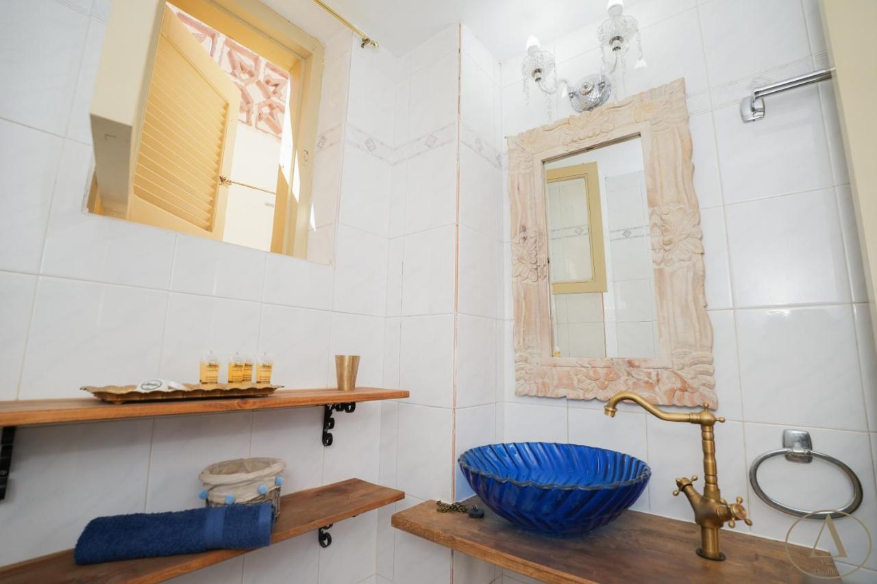 Mansion House Villa Chalki Town Екстериор снимка