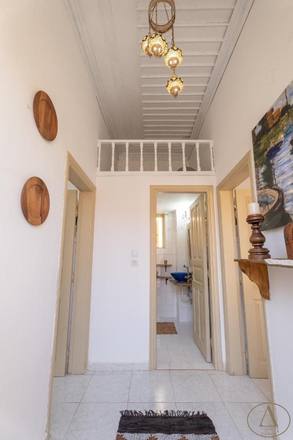 Mansion House Villa Chalki Town Екстериор снимка