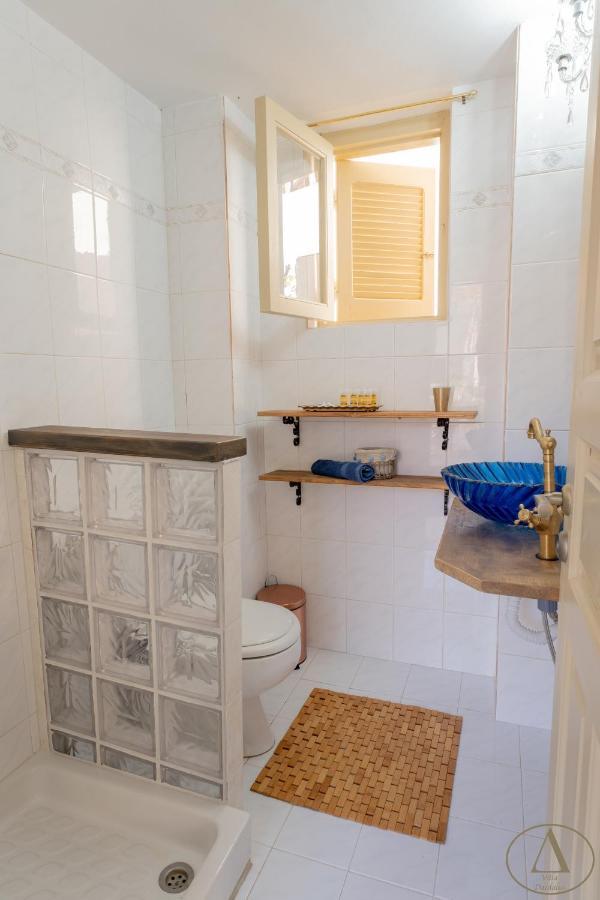 Mansion House Villa Chalki Town Екстериор снимка