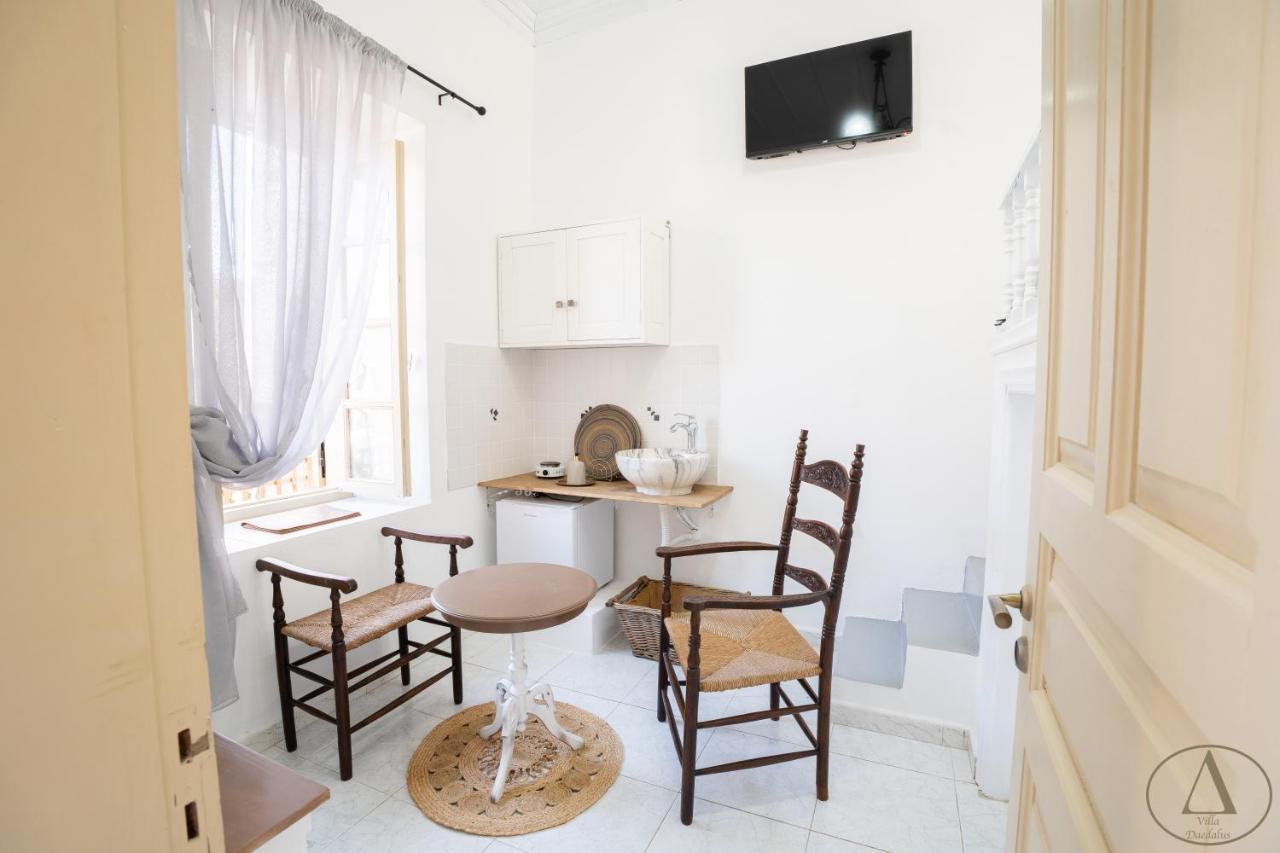 Mansion House Villa Chalki Town Екстериор снимка