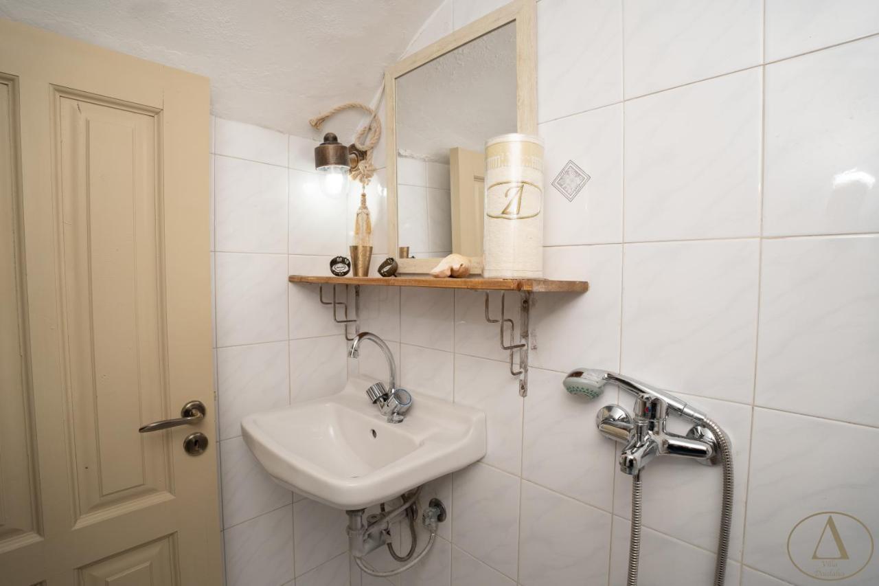 Mansion House Villa Chalki Town Екстериор снимка