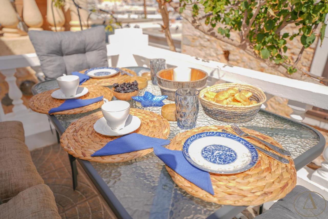 Mansion House Villa Chalki Town Екстериор снимка