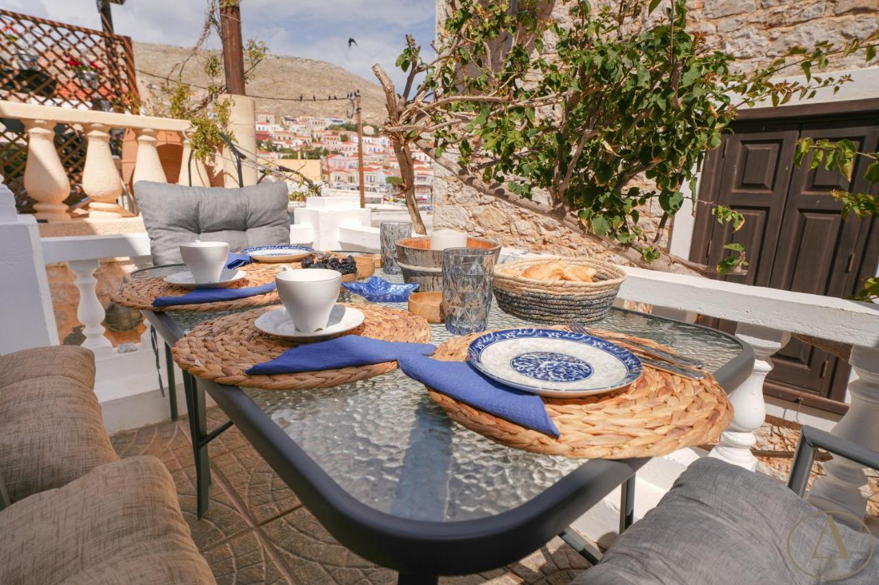 Mansion House Villa Chalki Town Екстериор снимка