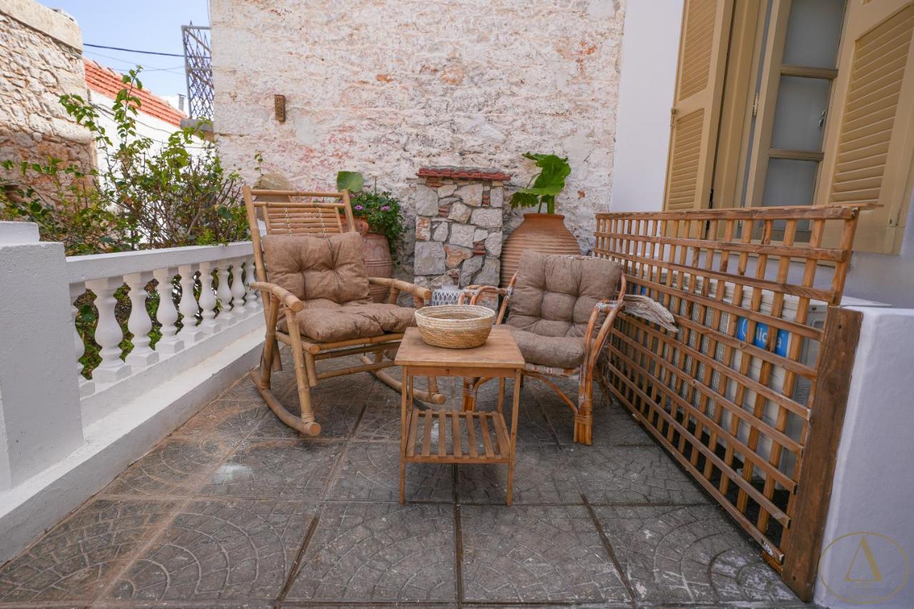 Mansion House Villa Chalki Town Екстериор снимка